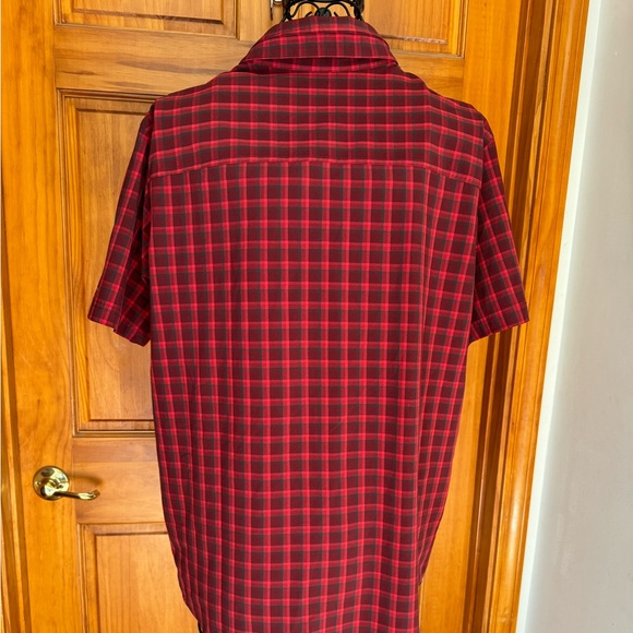 Columbia, Size - Large, Red & Black Plaid - Picture 4 of 8